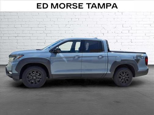 Sonic Gray Pearl 2023 Honda Ridgeline Black