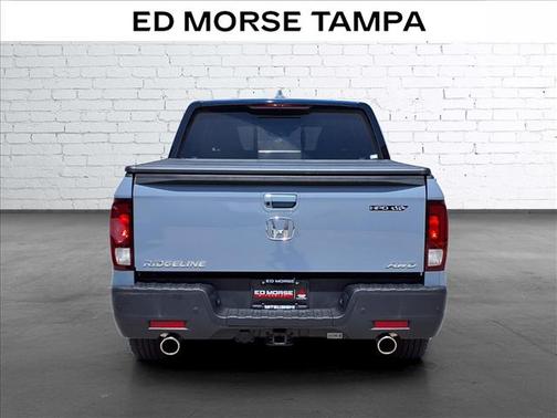 Sonic Gray Pearl 2023 Honda Ridgeline Black