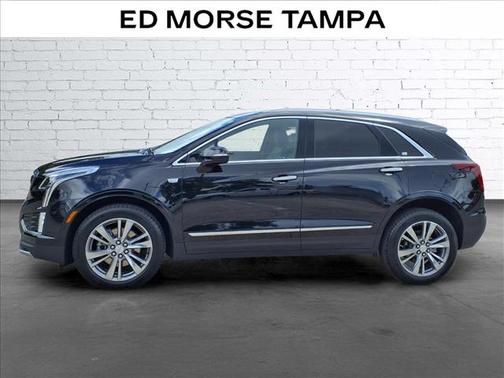 Stellar Black Metallic 2022 Cadillac XT5 Premium Luxury