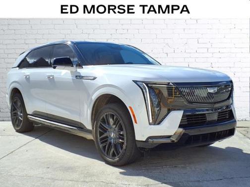 2025 Cadillac Escalade IQ Sport 2