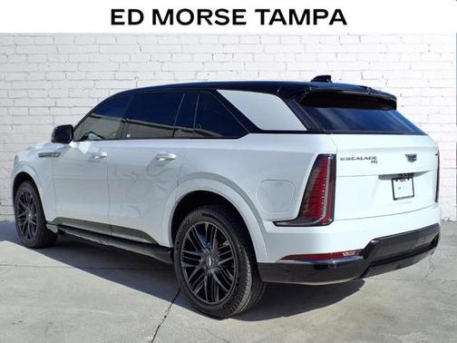 2025 Cadillac Escalade IQ Sport 2