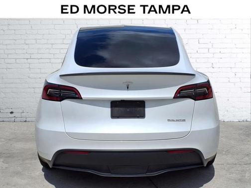 2024 Tesla Model Y Performance Dual Motor All-Wheel Drive