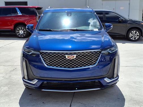 2025 Cadillac XT6 Luxury AWD
