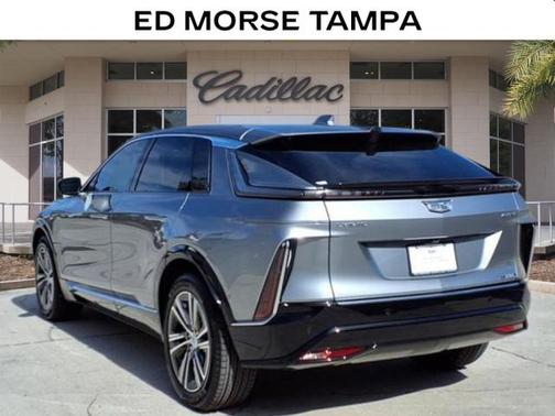 2025 Cadillac LYRIQ V