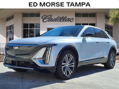 Vibrant White Tricoat 2026 Cadillac LYRIQ V