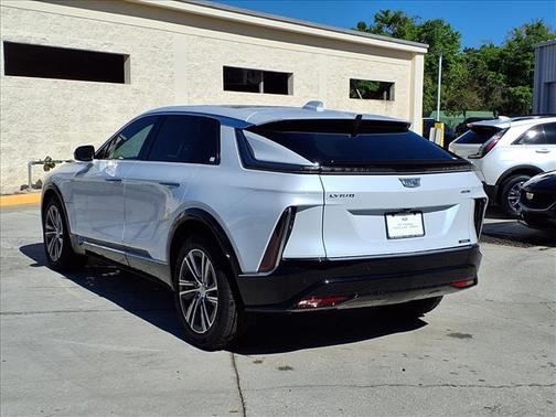 Vibrant White Tricoat 2026 Cadillac LYRIQ V