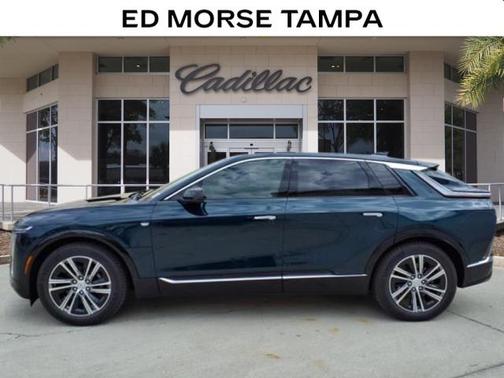 2025 Cadillac LYRIQ V