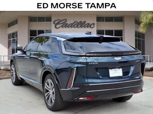 2025 Cadillac LYRIQ V