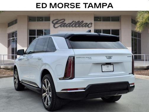 2025 Cadillac Escalade Luxury