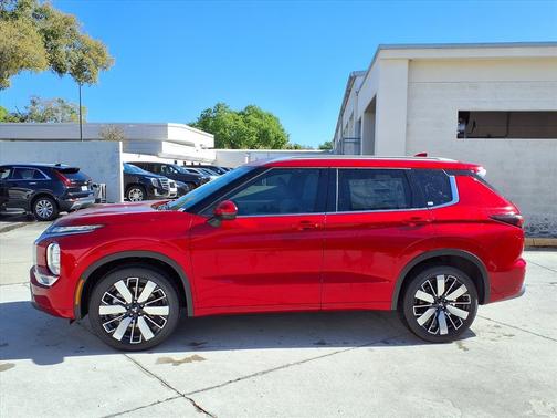 Red Diamond 2026 Mitsubishi Outlander SEL