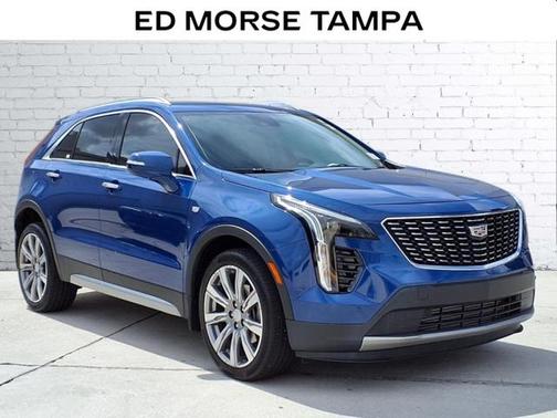 2023 Cadillac XT4 Premium Luxury