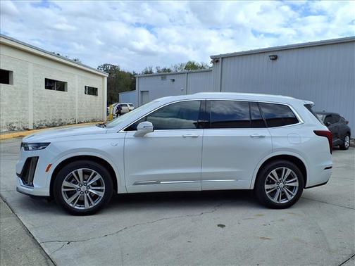 2023 Cadillac XT6 Premium Luxury FWD