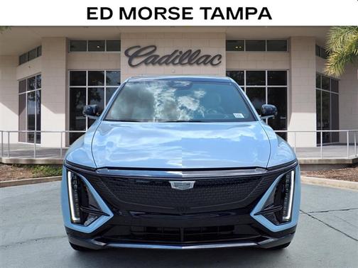 2025 Cadillac LYRIQ V