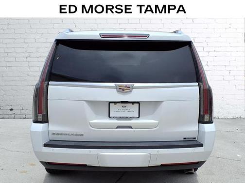 2019 Cadillac Escalade ESV Premium Luxury