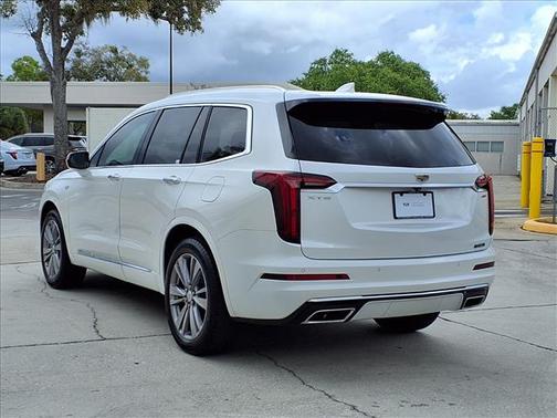 2023 Cadillac XT6 Premium Luxury FWD