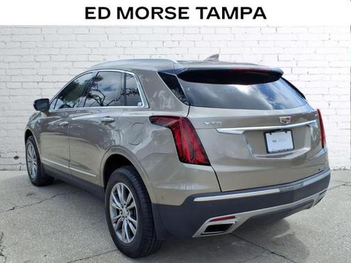 2022 Cadillac XT5 Premium Luxury