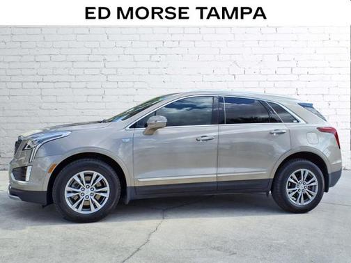2022 Cadillac XT5 Premium Luxury