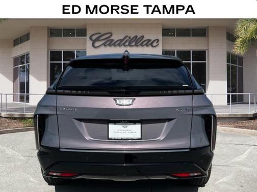 2025 Cadillac LYRIQ V