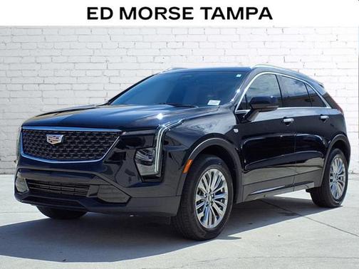 2025 Cadillac XT4 Premium Luxury
