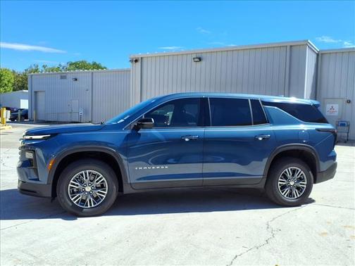 2024 Chevrolet Traverse LS