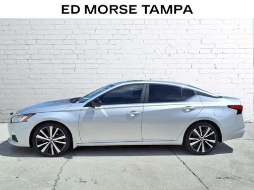 2020 Nissan Altima SR FWD