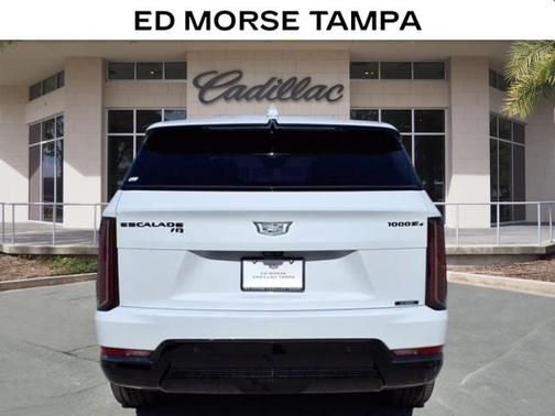 2025 Cadillac Escalade Sport
