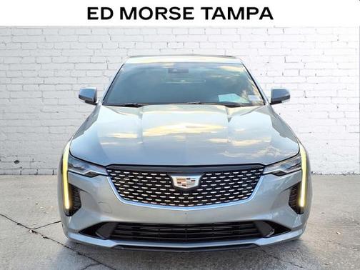 2024 Cadillac CT4 Luxury