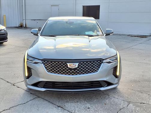 2024 Cadillac CT4 Luxury