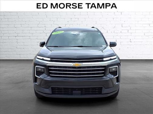 Mosaic Black Metallic 2025 Chevrolet Traverse LT