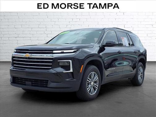 Mosaic Black Metallic 2025 Chevrolet Traverse LT