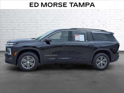 Mosaic Black Metallic 2025 Chevrolet Traverse LT
