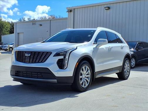 2023 Cadillac XT4 Premium Luxury