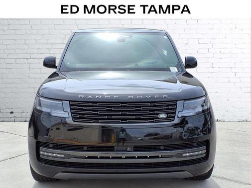 2025 Land Rover Range Rover P400 SE