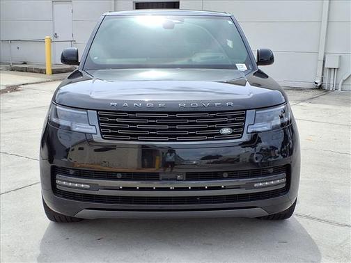 2025 Land Rover Range Rover P400 SE