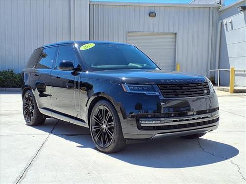 2025 Land Rover Range Rover P400 SE