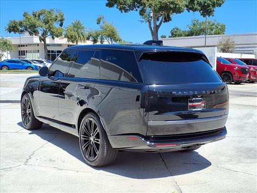 2025 Land Rover Range Rover P400 SE