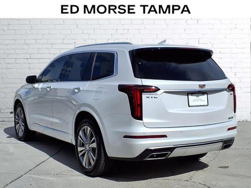 2024 Cadillac XT6 Premium Luxury FWD