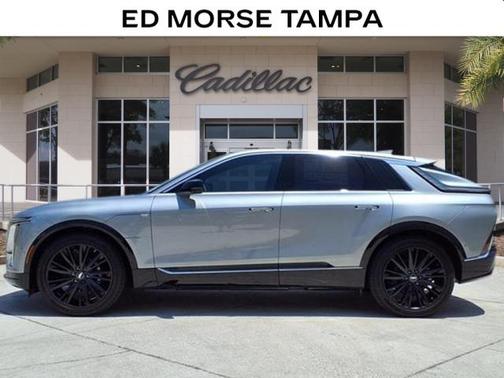 2025 Cadillac LYRIQ V