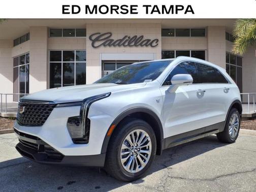 2025 Cadillac XT4 Premium Luxury