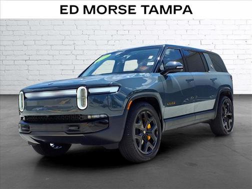 Forest Green 2025 Rivian R1S Ascend Tri Motor Max Pack