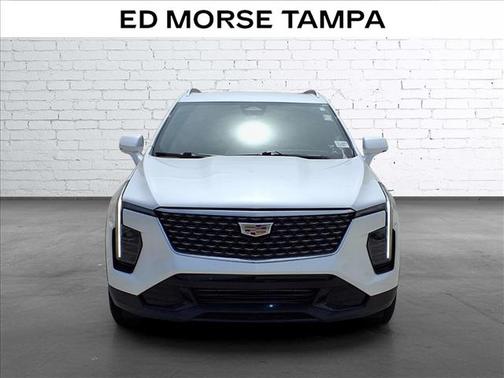 Crystal White Tricoat 2024 Cadillac XT4 Premium Luxury