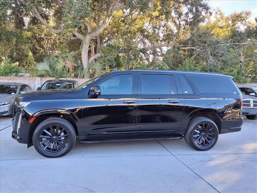 2023 Cadillac Escalade ESV Sport