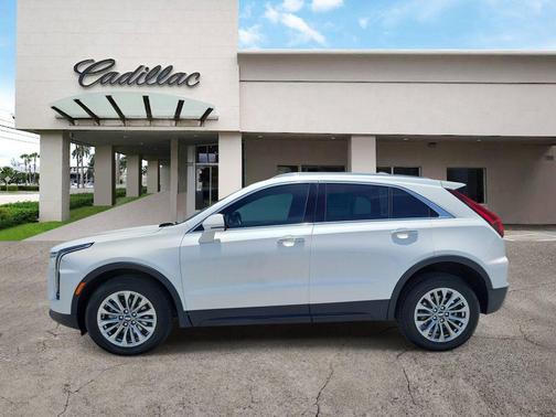 Crystal White Tricoat 2024 Cadillac XT4 Premium Luxury