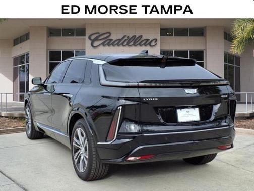 2025 Cadillac LYRIQ V