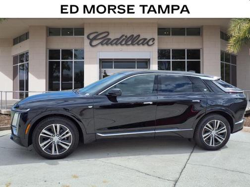 Stellar Black Metallic 2026 Cadillac LYRIQ Luxury