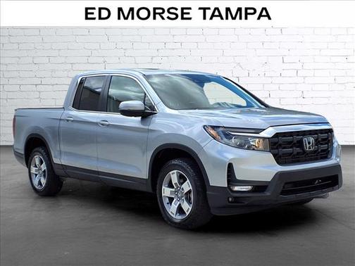 Solar Silver Metallic 2025 Honda Ridgeline RTL