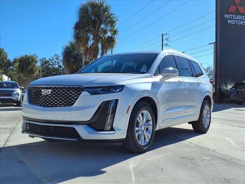 2022 Cadillac XT6 Luxury FWD