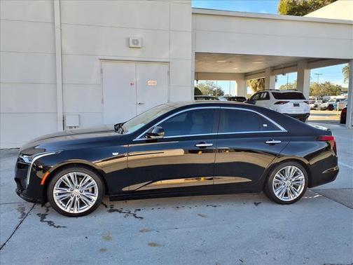 2023 Cadillac CT4 Premium Luxury