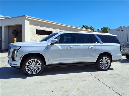 2026 Cadillac Escalade ESV Luxury