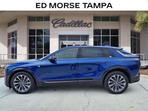 2025 Cadillac LYRIQ V